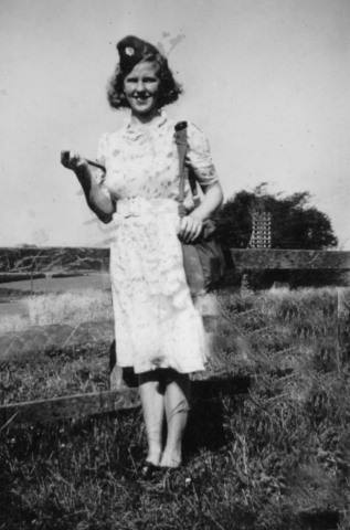 Kilmarnock 1940 (preggie)1