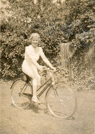 Teddy cycling