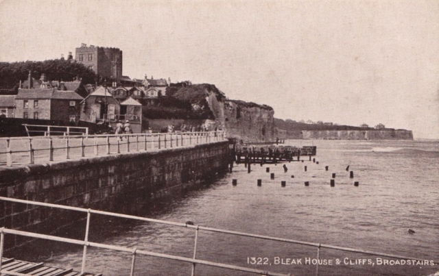 North Goodwin House from the pier About 1920