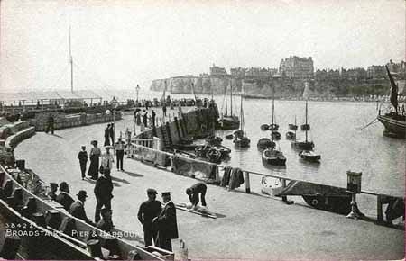 Pier about 1910
